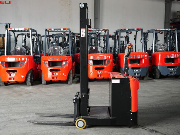 Xe Nâng điện 500kg CPD05-J