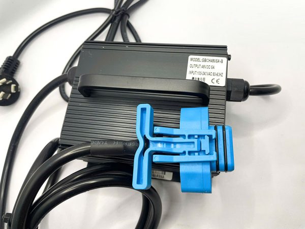 Sạc Xe Nâng điện Cbd20j Li3