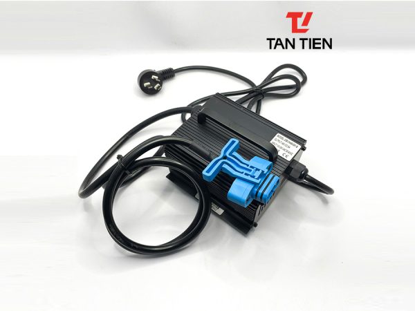 Sạc Xe Nâng Heli Cbd20j Li3