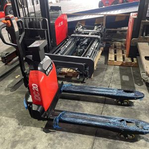 Xe Nâng Tay điện 2 Tấn Gắn Cân