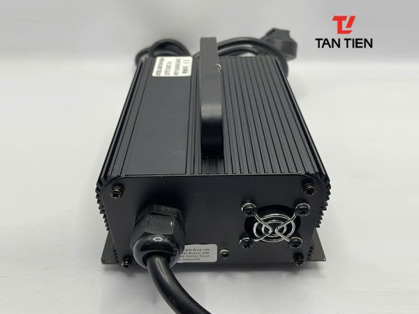 Sạc Xe Nâng Cdd15j Heli
